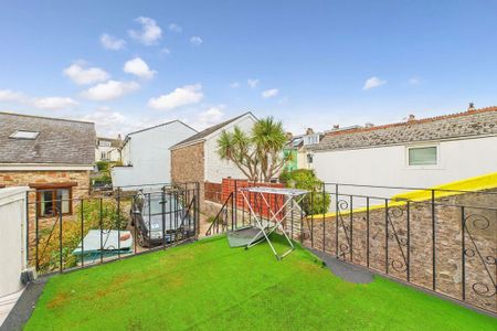2 bedroom maisonette to rent - Photo 3