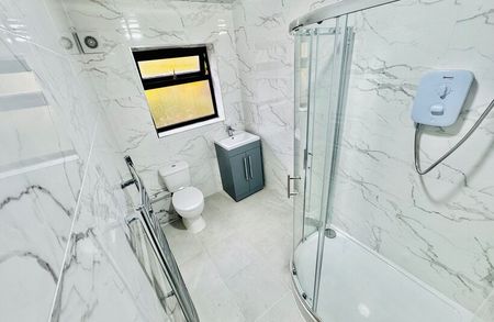 Flat 1, RM 2 69 Wellington Road, Dudley, DY1 1UH - Photo 3