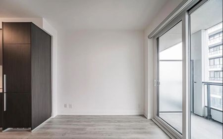 For Lease - 65 Broadway Avenue Unit# 2702, Toronto, Ontario - Photo 3