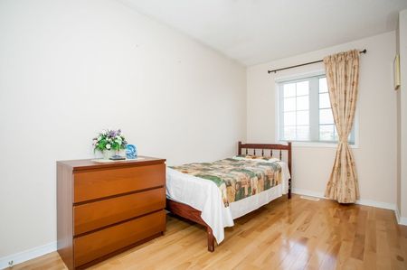 For Lease - 3091 Turbine Crescent, Mississauga, Ontario - Photo 4