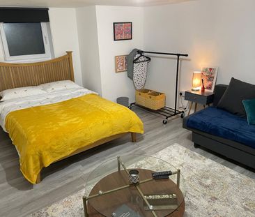 1 Bed Flat, Tower Grove, LS12 - Photo 6