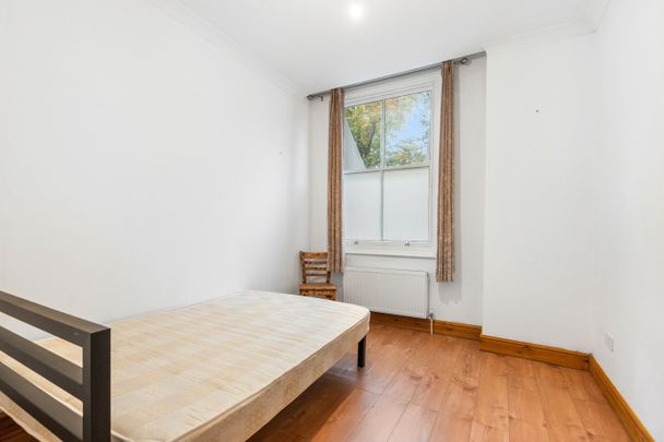 3 Bed Flat, Wellington Road, BN2 - Photo 1