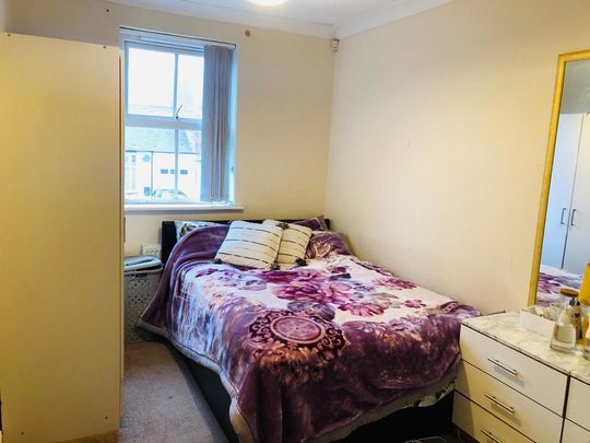 3 bedroom end of terrace house to rent - Photo 1