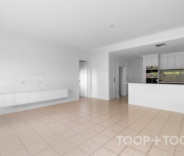 Comfortable & Convenient Living in the Gorgeous Glenside - Photo 1