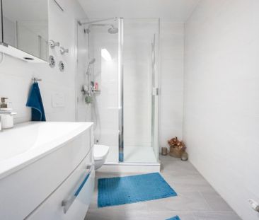 Düsseldorf: Urbaner Komfort trifft Freiraum – Exklusive 3-Zimmer-Wo... - Foto 6