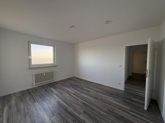 Helle 3-Zimmer-Wohnung mit besonderer Aussicht in Blumenthal - Photo 1