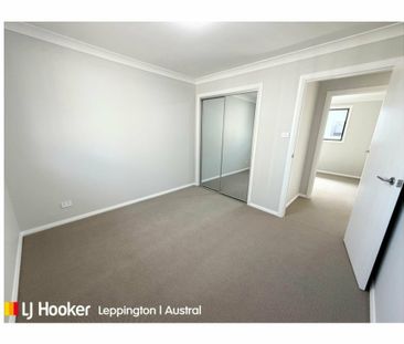 Spacious Family Home Offering Comfort & Convenience - Photo 4