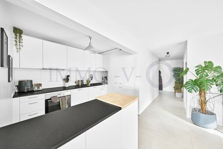 CONTEMPORARY STANDING WITH LARGE TERRACE - Foto 5