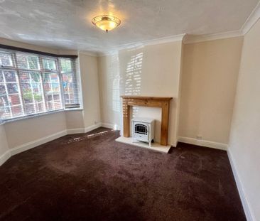 Rochford Crescent - Photo 1