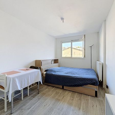 Location Appartement 1 pièce 16m² ROUEN 76100 - Photo 3