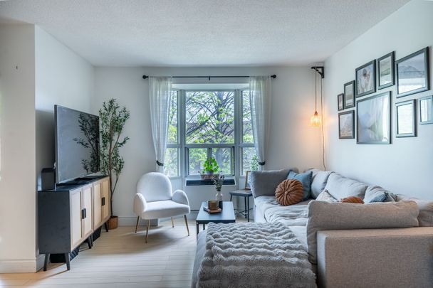 For Lease - 3835 Lake Shore Boulevard Unit# 305, Toronto, Ontario - Photo 1