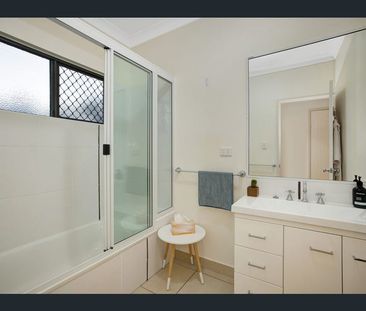 15 Calliandra Court, Mount Louisa QLD 4814 - House For Rent | Domain - Photo 2