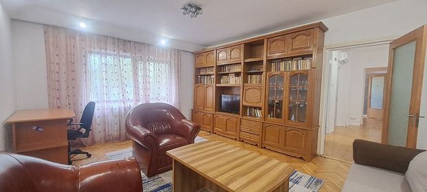 3 camere | Decomandat | Centrala proprie | Parcare - Photo 1