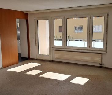 grosszügige, günstige Wohnung - Photo 1