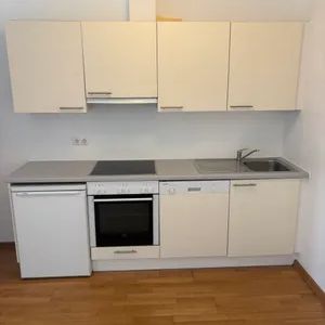 Schöne helle 1-Zimmer-Wohnung - Photo 2