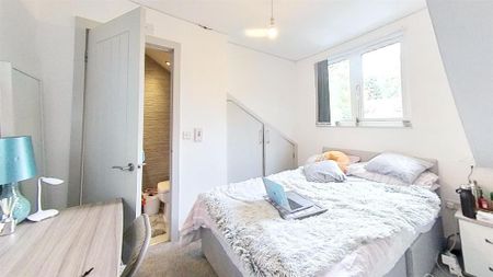 7 bedroom house to rent - Photo 3