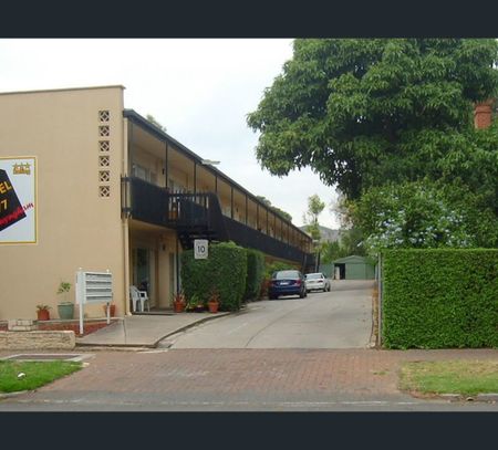 2/132 Conyngham Street, Glenunga, SA 5064 - Photo 2