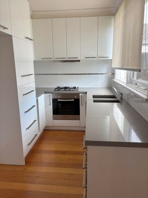 Large Villa - Photo 1