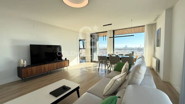 Piso de alquiler en Avenida Blasco Ibañez, Ciutat Jardí - Photo 1