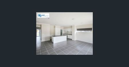 Modern & Contemporary 3 Bedroom Townhouse! - Photo 2