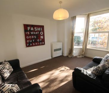 Starbeck Avenue, Sandyford - Photo 2