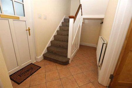 Hensol Villas Hensol, Vale Of Glamorgan, CF72 - Photo 2