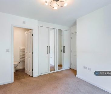 4 bedroom terraced house to rent - Photo 1