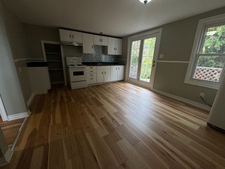 For Lease - 2 Norfolk County Road Unit# 30, Norfolk, Ontario - Photo 5