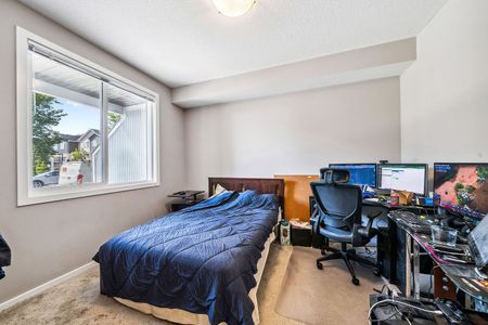 90 Redstone Way Northeast, Calgary - Photo 2