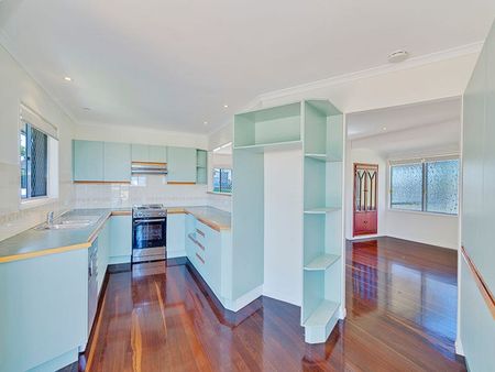 9 Tandara Street, 4123, Rochedale South Qld - Photo 3