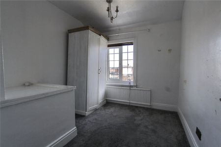 3 bed terraced house to rent in Cranfield Avenue, Middlesbrough, TS3 - Photo 3