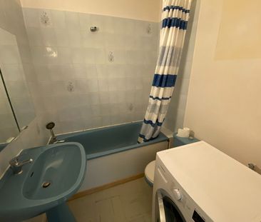 Location Appartement 2 pièces 41m² - Photo 3