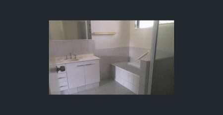 TWO BEDROOM VILLA WITH COURTYARD - Photo 5