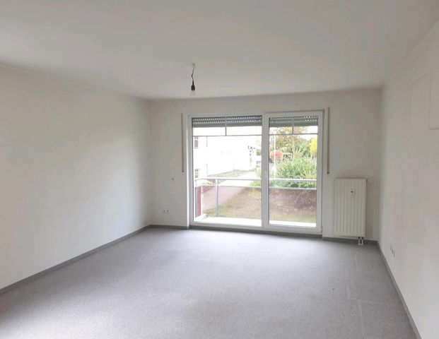 2 Raum Wohnung, gr. Wohnzimmer und Balkon, Nußberg-Carré, TG mögl - Foto 1
