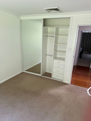 Gladesville - Photo 1