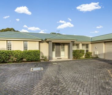 Light Filled Two Bedroom Homette in Popular Morphett Vale - Photo 5