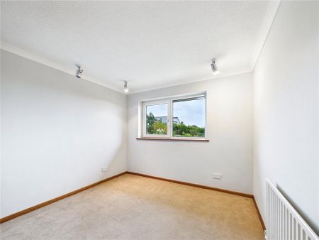 4 bedroom bungalow to rent - Photo 4