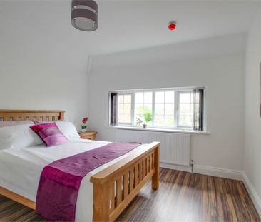 To rent in Church Street, Burnham, SL1 - Photo 2