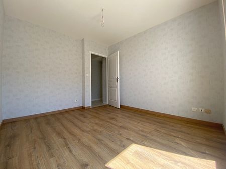 Location Appartement 2 pièces 46m² BESANCON 25000 - Photo 4