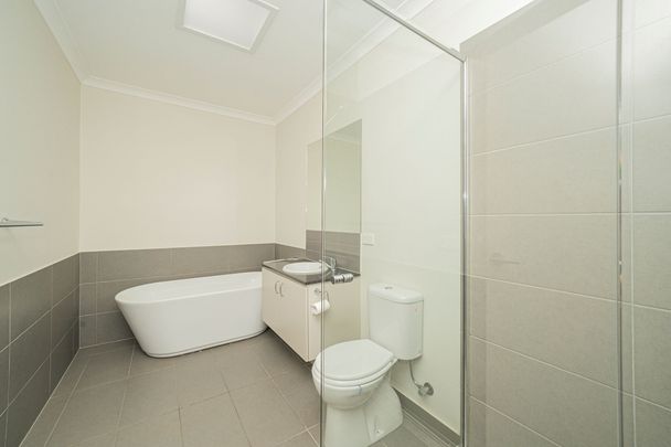 Beautiful Home located near "Club Delaray" Clyde North. **Under application - Photo 1