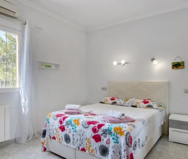 Villa for rent in Cumbre del Sol with 5 bedrooms - Photo 3