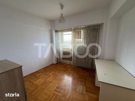 Apartament de inchiriat cu 5 camere 2 bai bloc cu lift Turnisor Sibiu - Fotografie 2