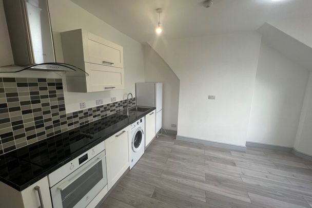 Neville Street - Photo 1