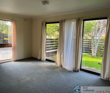 1 / 10 Tarene Street, Dandenong - Photo 6