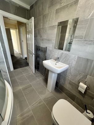 3 Bed Flat, South Norwood Hill, SE25 - Photo 1