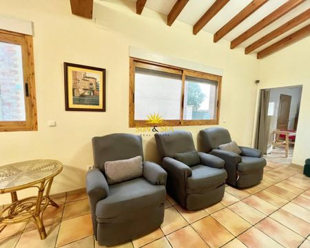 DETACHED VILLA FOR RENT, 1 BEDROOM AND 1 BATHROOM IN ELCHE - Photo 2