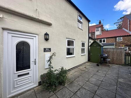 1 bedroom terraced house to rent - Photo 2