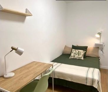 valencia, Valencian Community 46011 - Photo 4