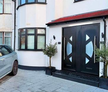 Hervey Close, London, N3 - Photo 3