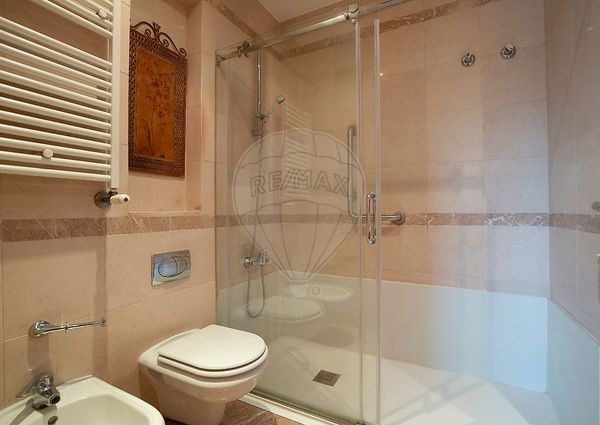 Apartamento T4 em Lisboa